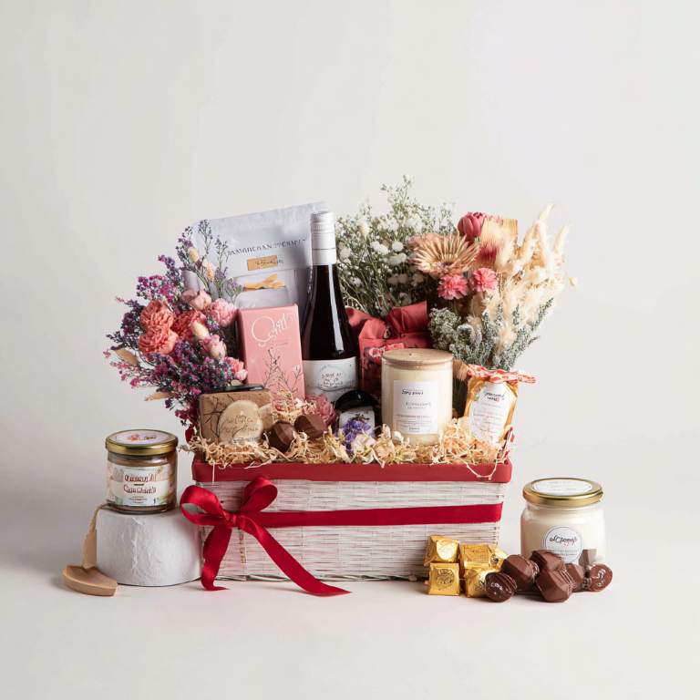 Wedded Bliss- A Signature Wedding Gift Hamper